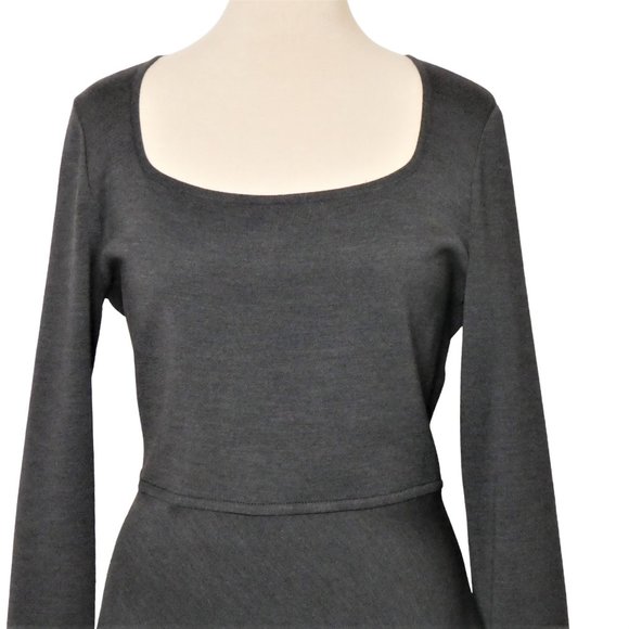 St. John Grey Knit Fit and Flare Long Sleeve Scoop Neck Dress Size 12 - Picture 4 of 8